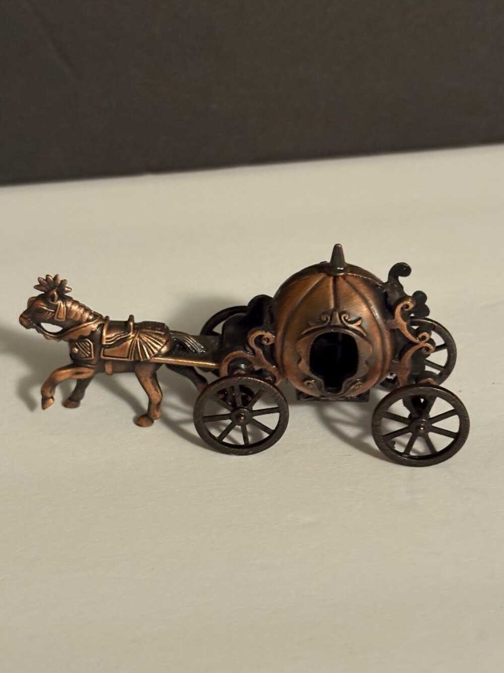 Cinderella Carriage Die Cast Metal Pumpkin Pencil Sharpener